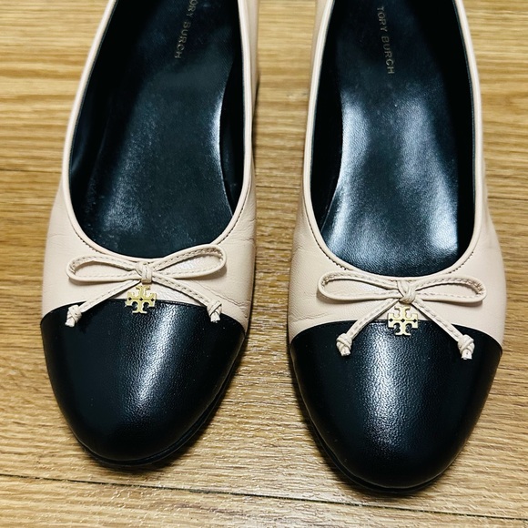 TORY BURCH Cap Toe Pump Shoes - Picture 3 of 15